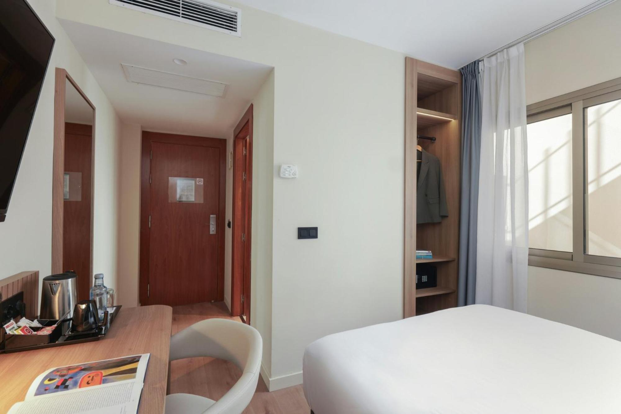 Single Room,1756399608:JPEG