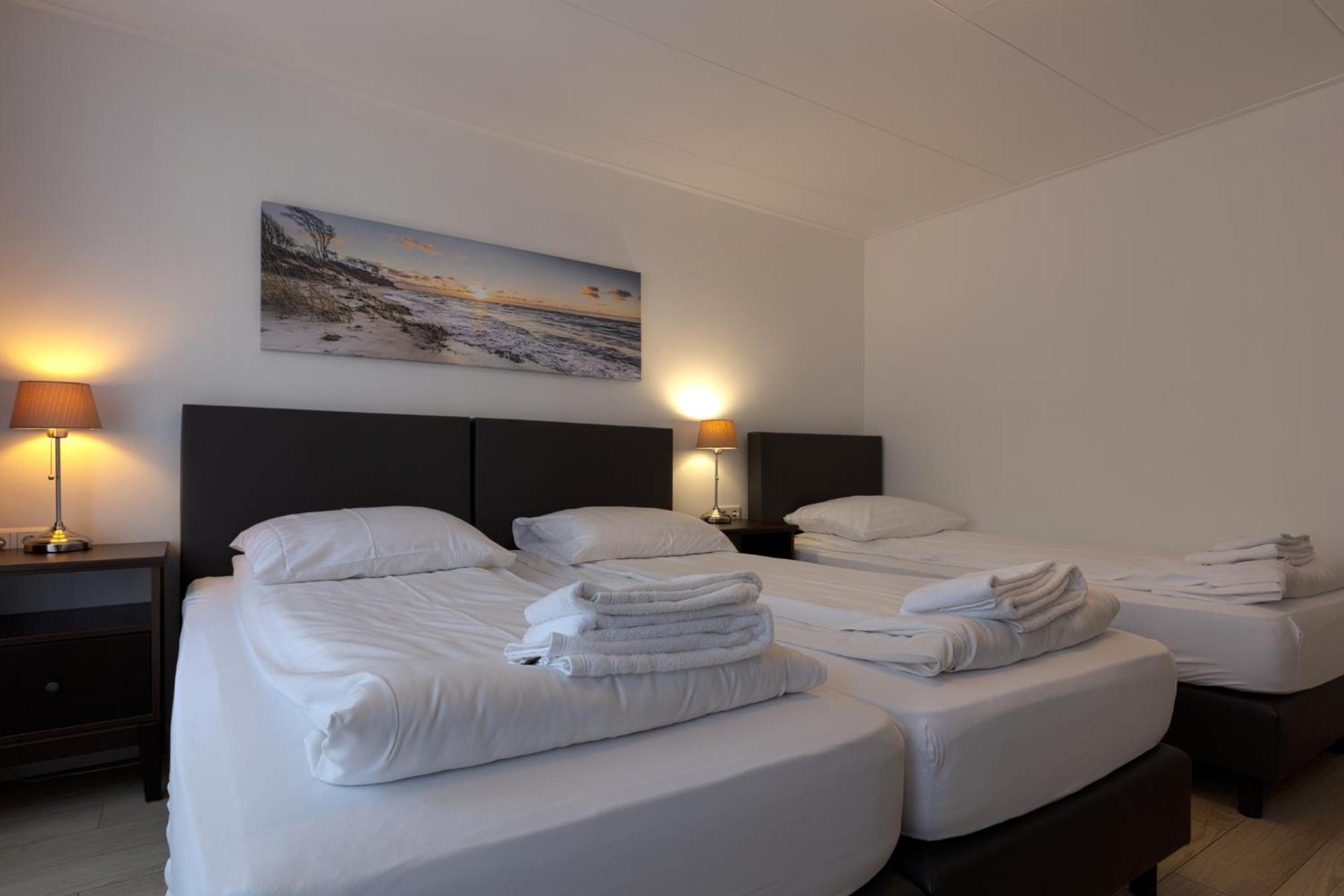 Driepersoonskamer met Badkamer