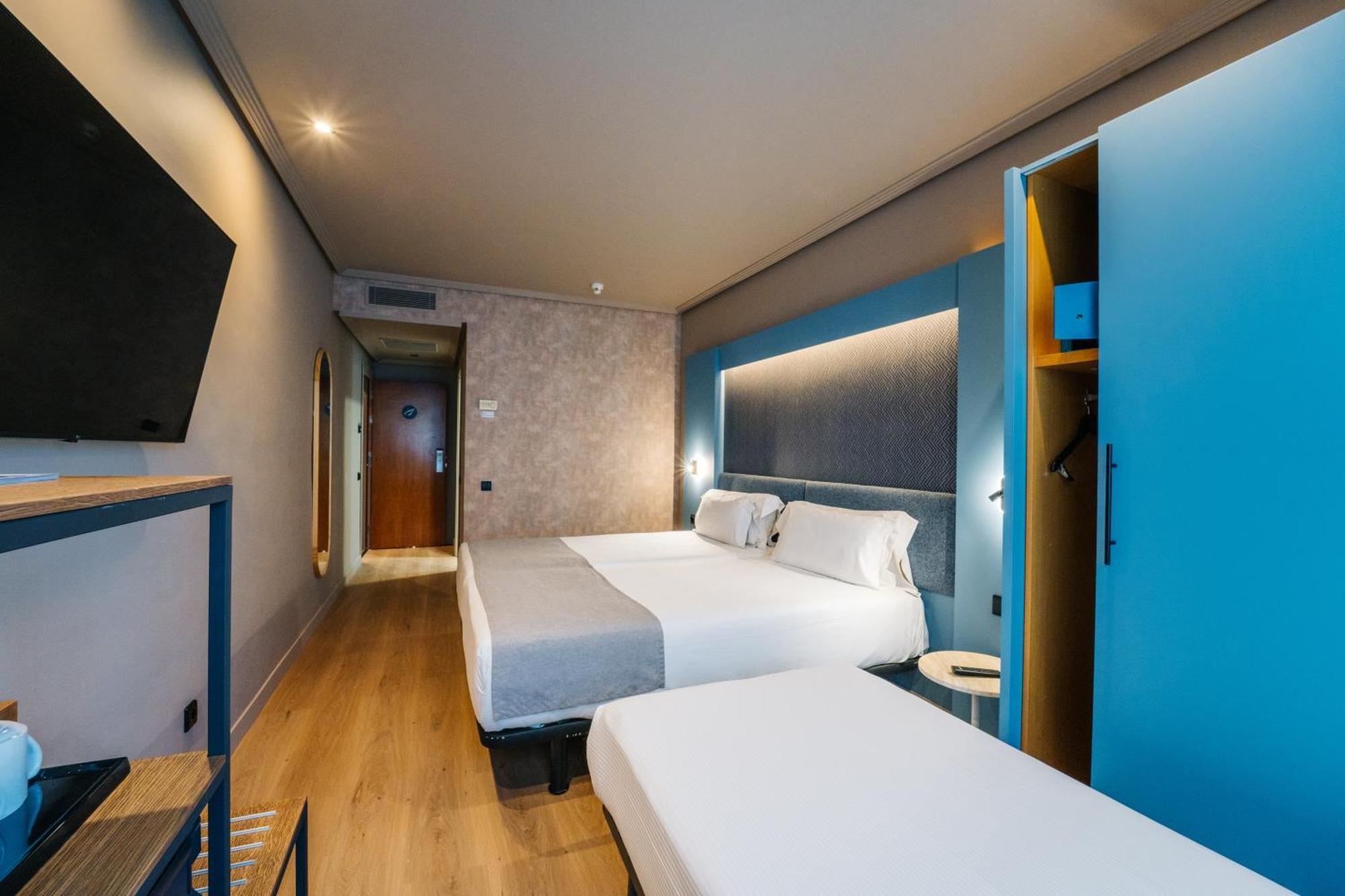 Triple Room,1756500591:JPEG