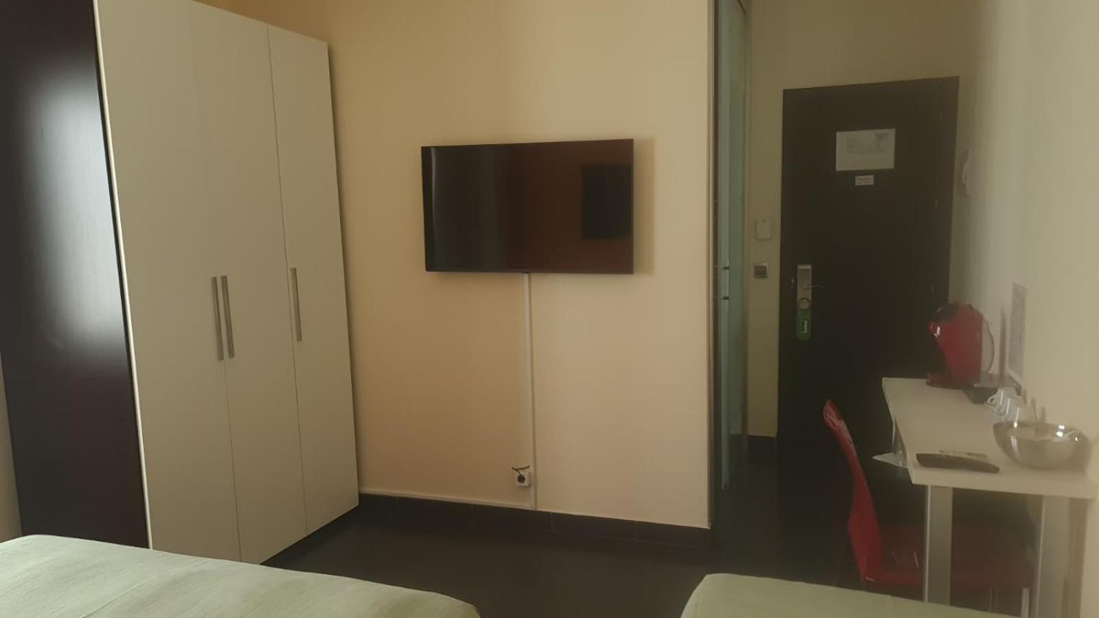 Triple Room,1756681288:JPEG