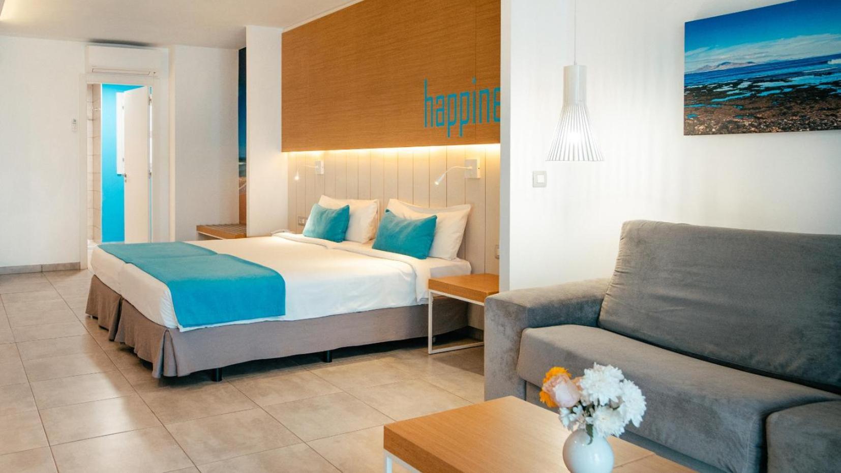 Deluxe Double Room,1758284221:JPEG