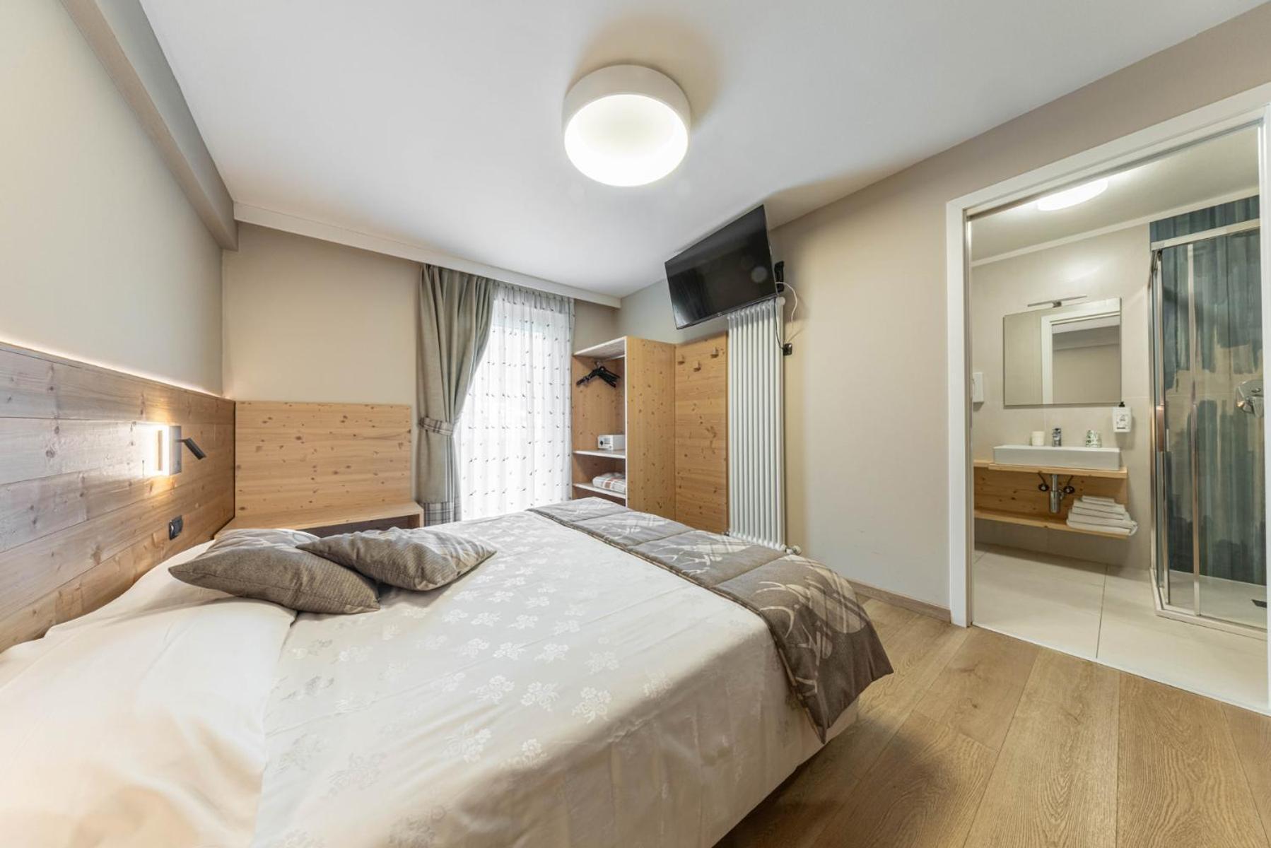 Deluxe Double or Twin Room,1758336181:JPEG