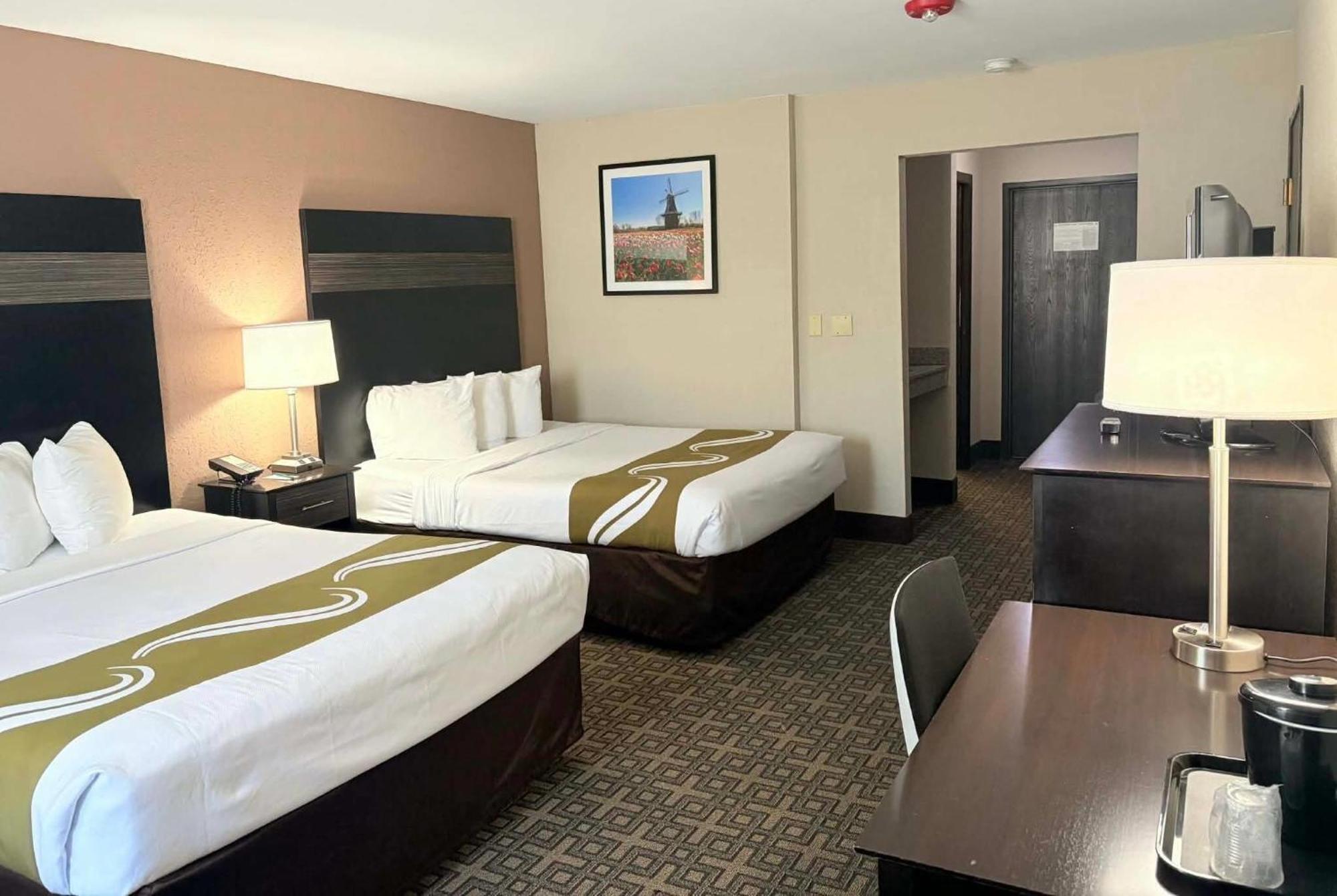Room with Two Queen Beds and Mobility/Hearing Access and Roll-In Shower, Non-Smoking,1758360047:JPEG