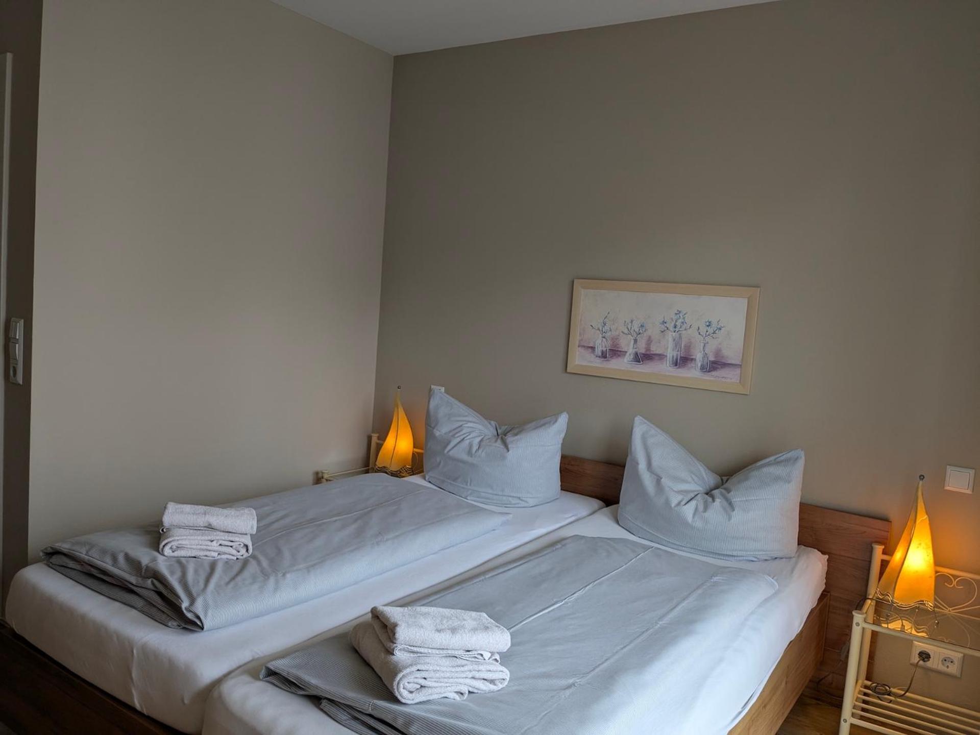 Executive Suite,1758440989:JPEG