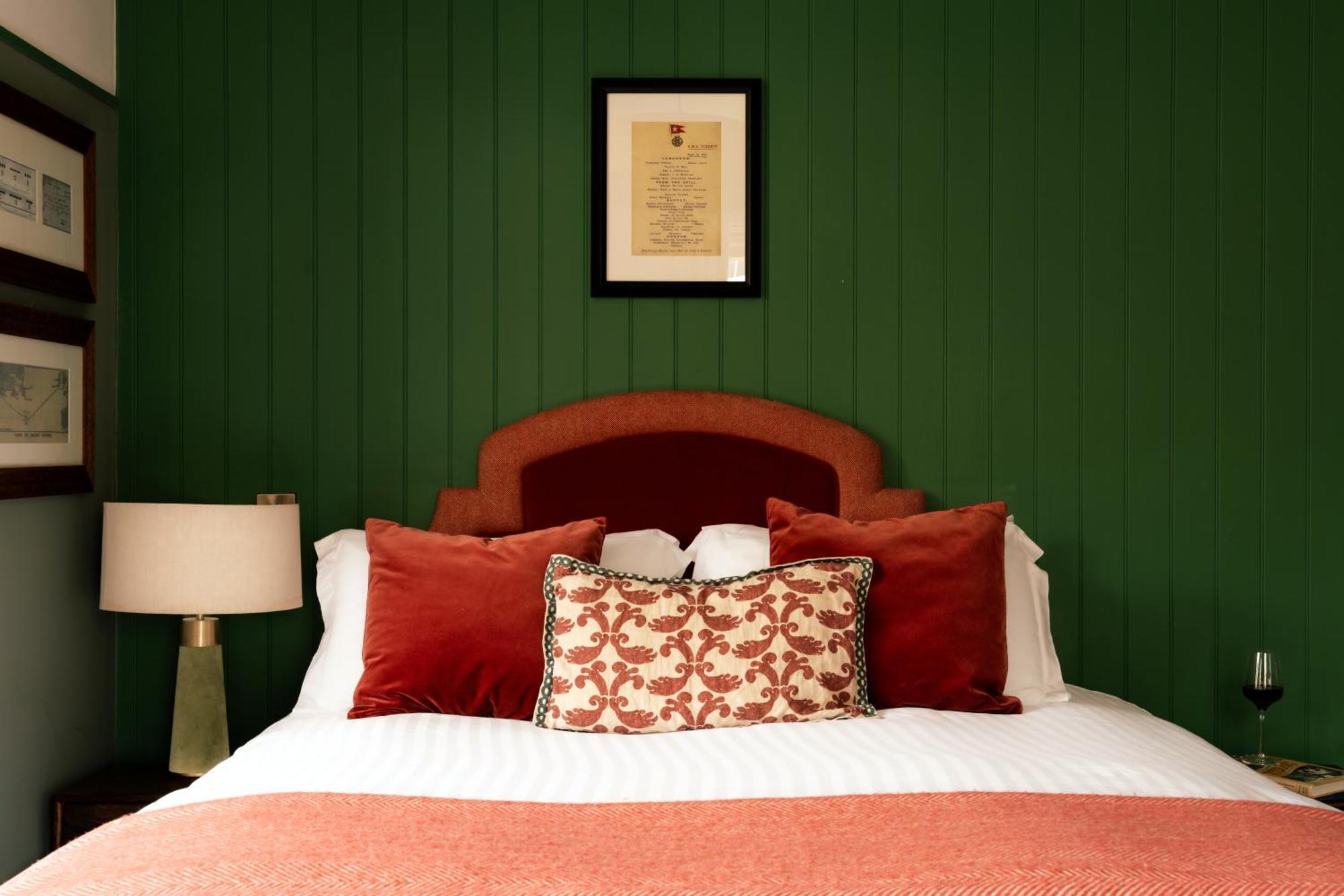 Superior Zimmer mit Kingsize-Bett