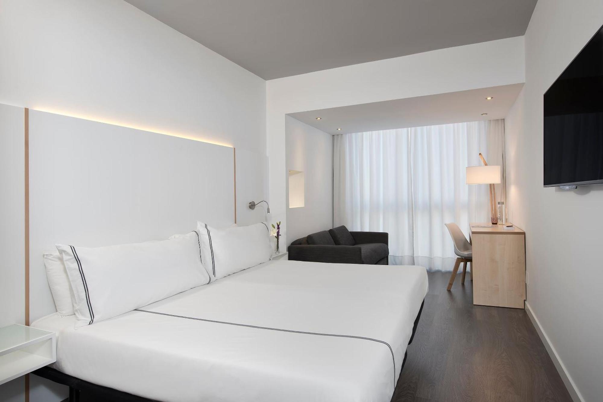 Deluxe Double Room,1765799535:JPEG