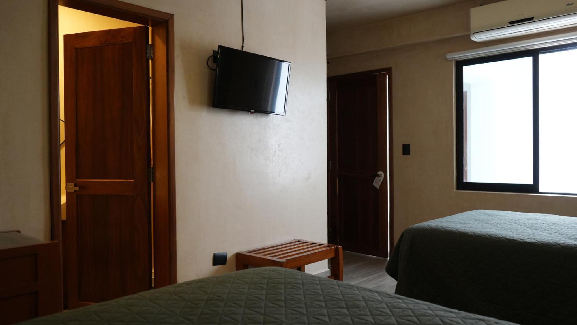 Classic Quadruple Room,1766128029:JPEG
