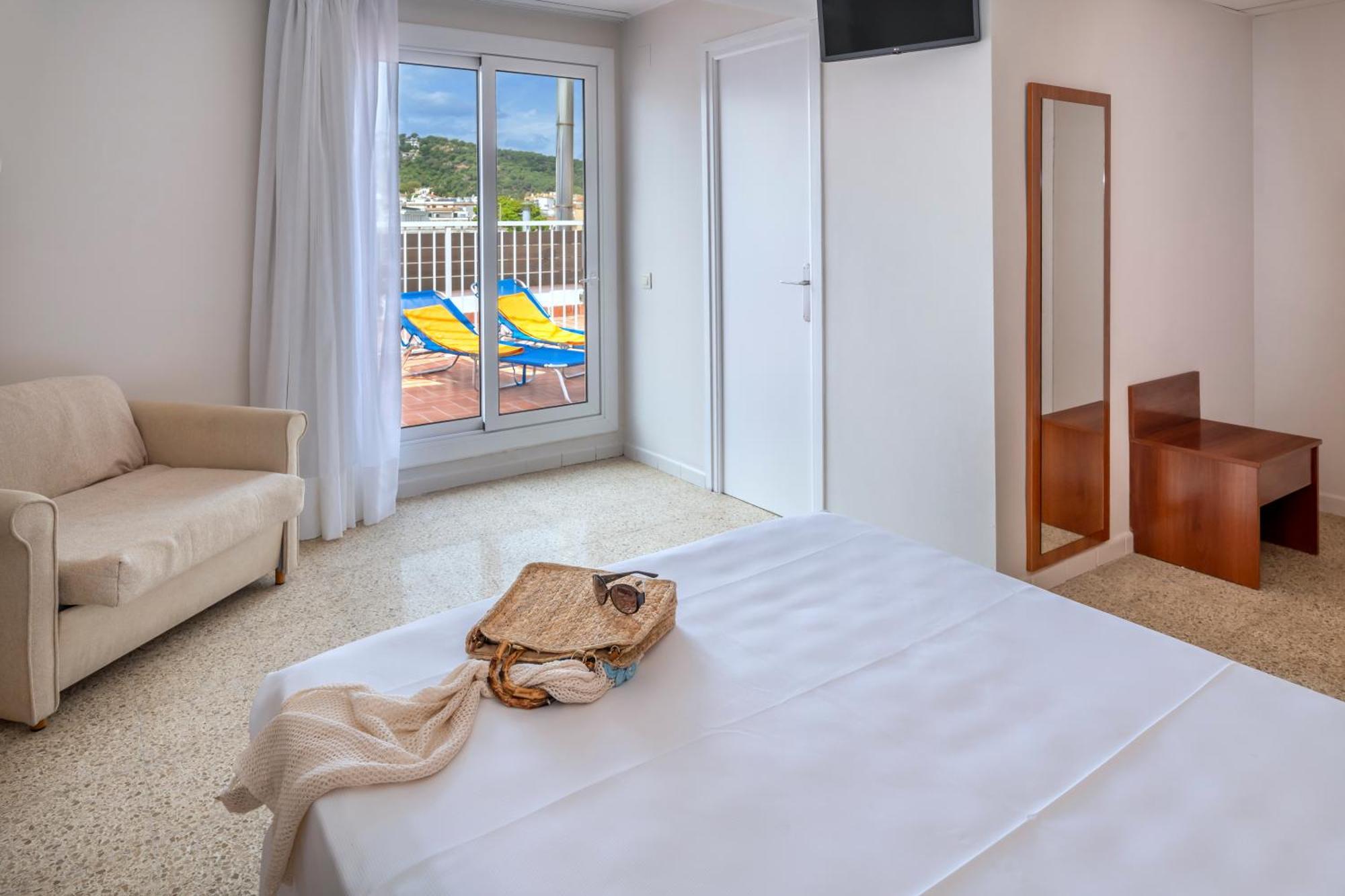 Double Room Terrace,1769533277:JPEG