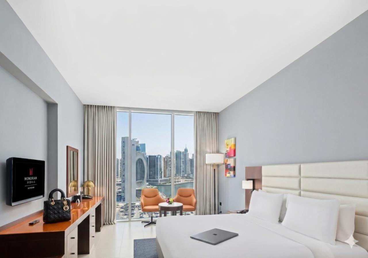 Camera Business Class con Letto King-Size (Vista sul Canale)