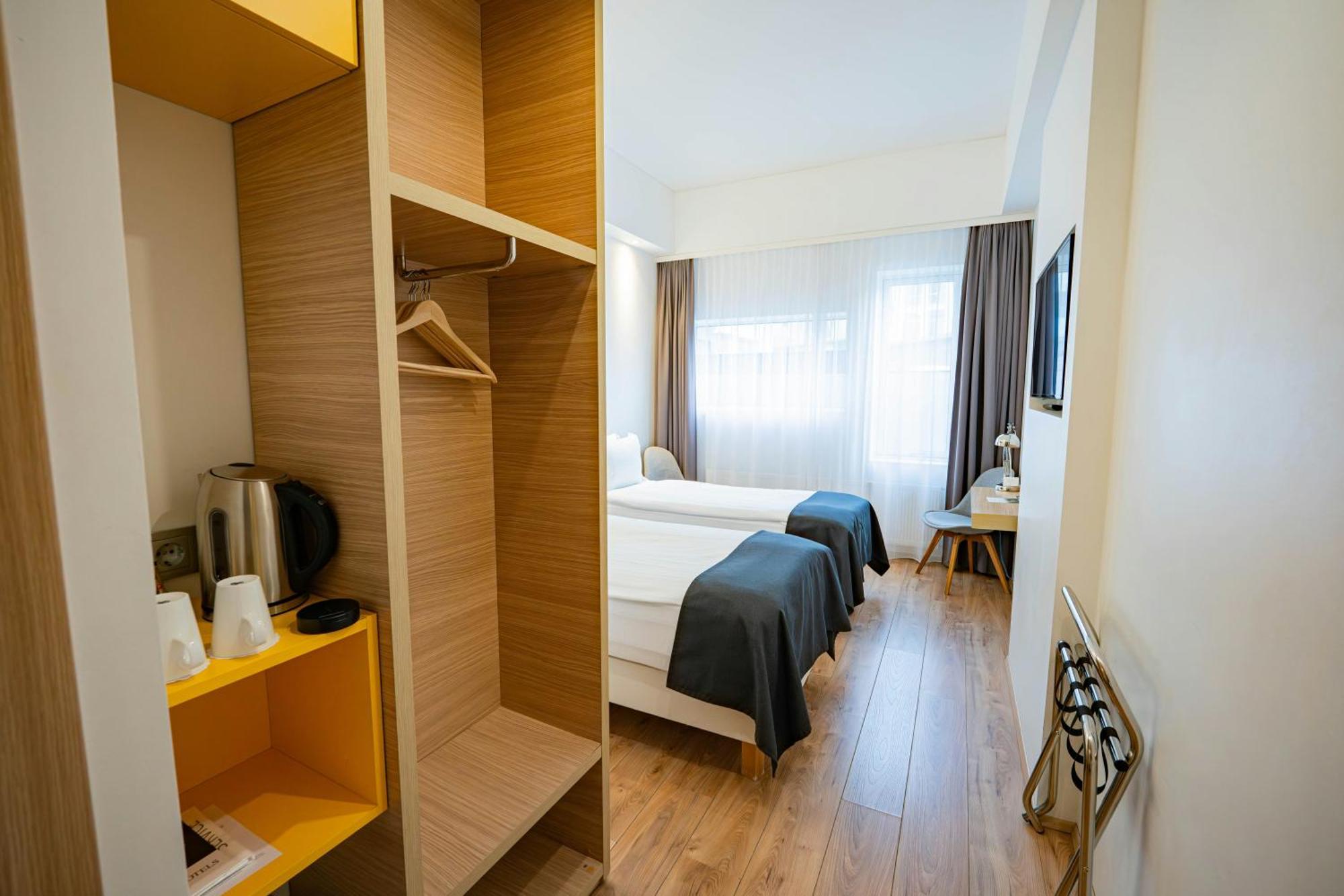 Economy Twin Room