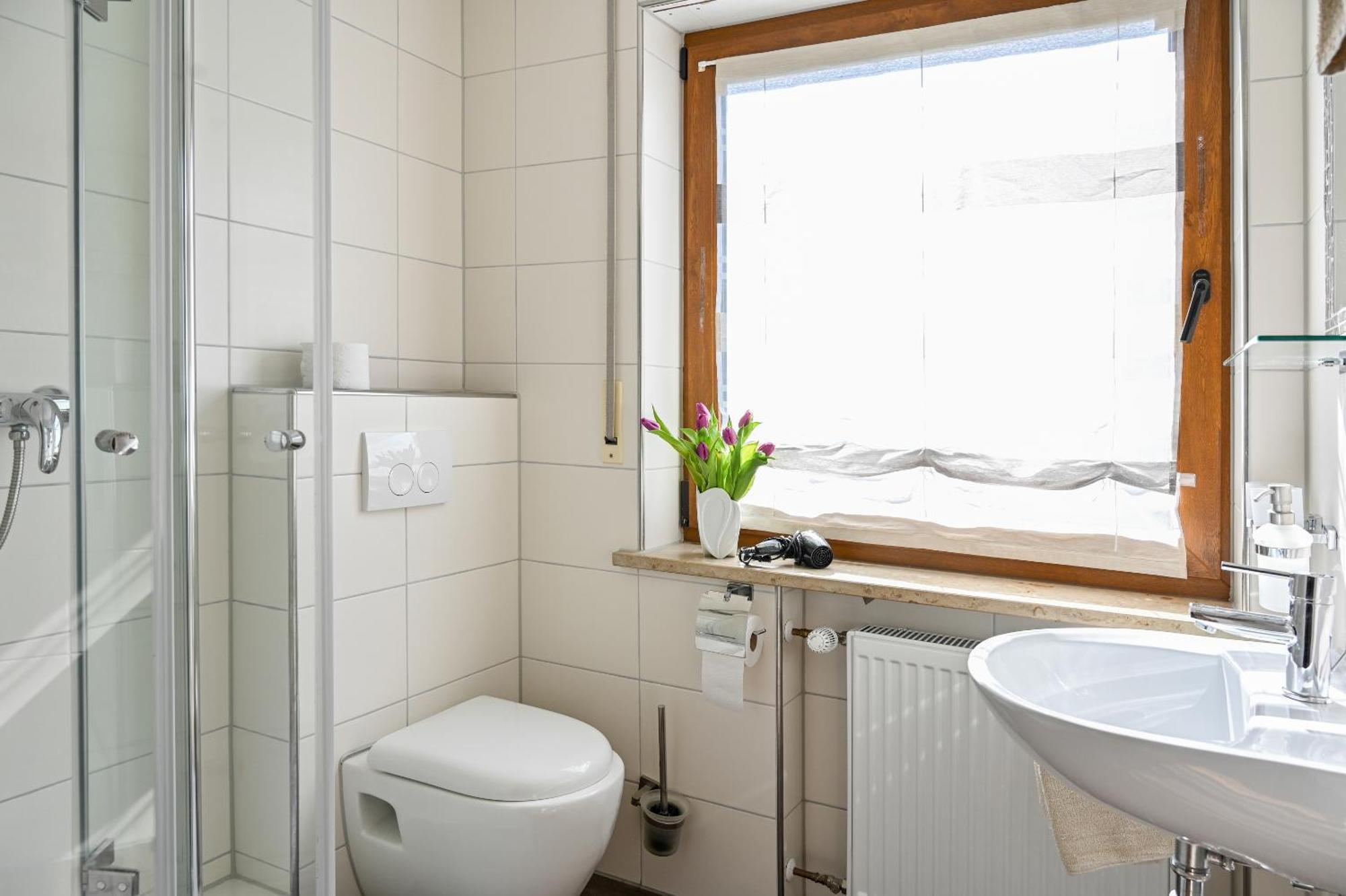 Doppelzimmer mit Balkon