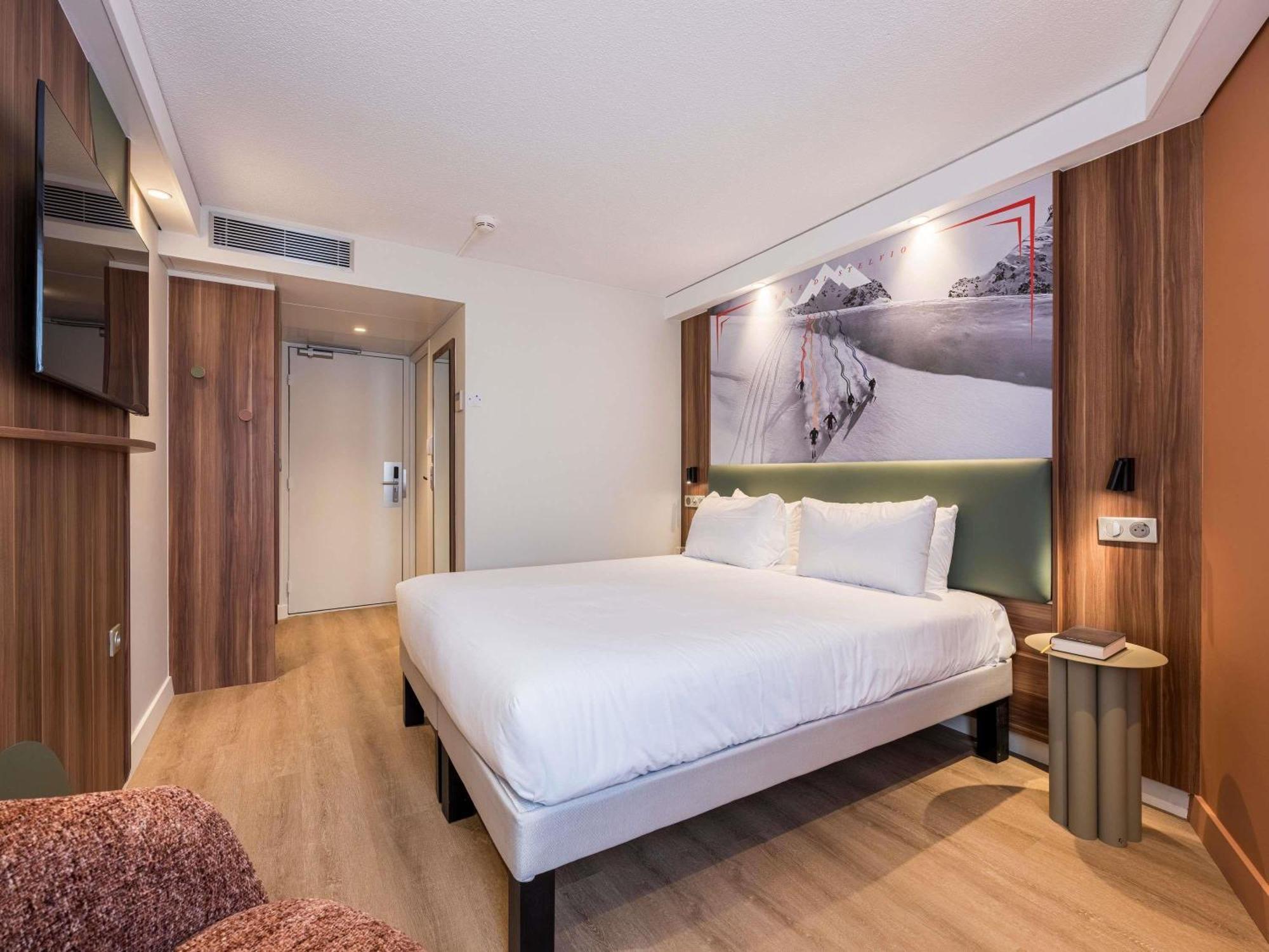 Superior Room - 1 Double Bed