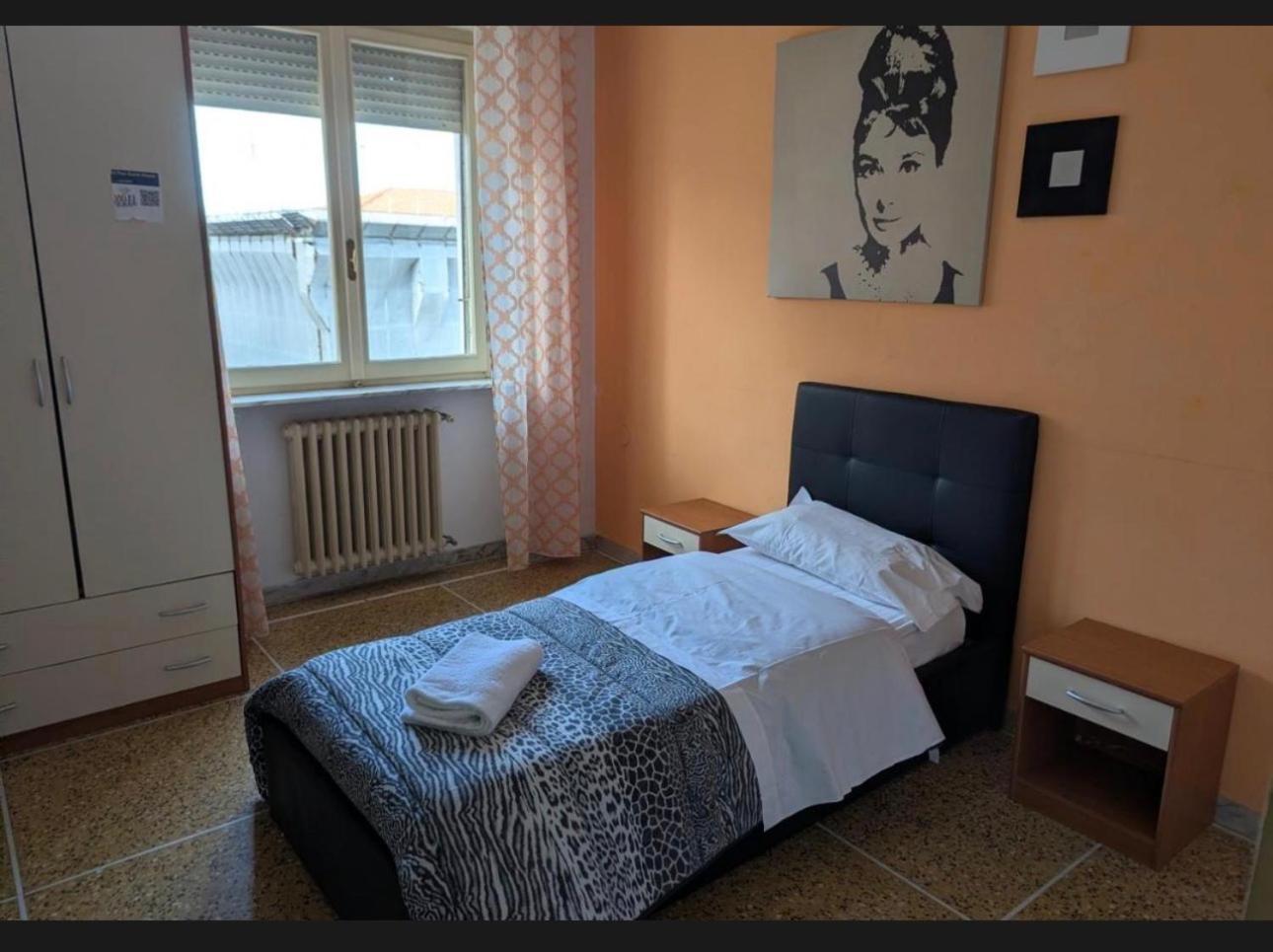 Chambre Simple avec Salle de Bains Commune