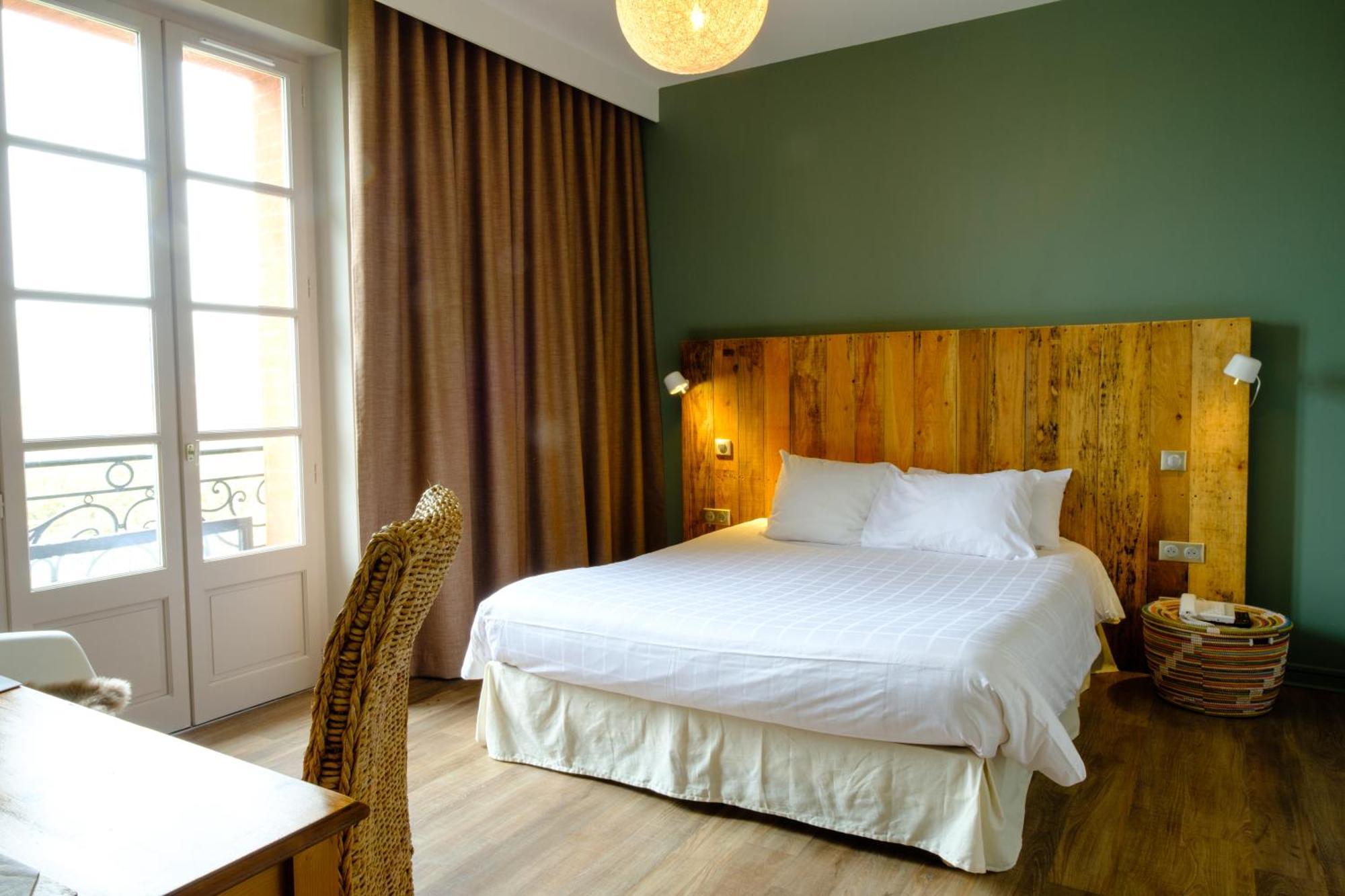 Chambre Queen Classique - Non-Fumeurs