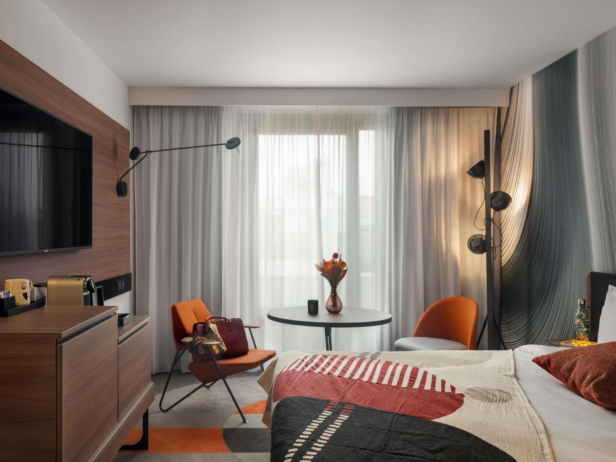 Quarto Triplo Executivo com Sofá-cama