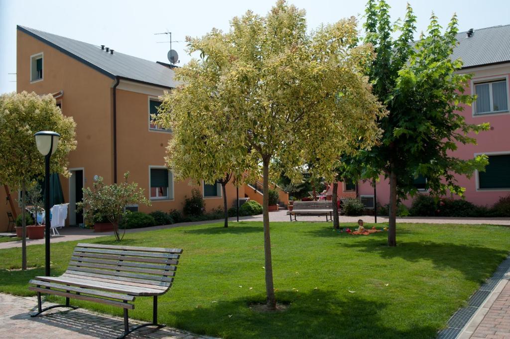 Monolocale su 2 Livelli con Terrazza (5 Adulti)