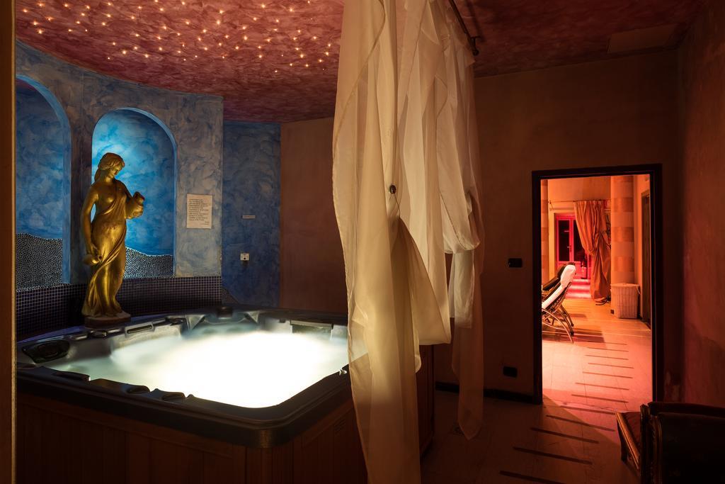 Camera Matrimoniale/Doppia con Letti Singoli con Accesso Spa