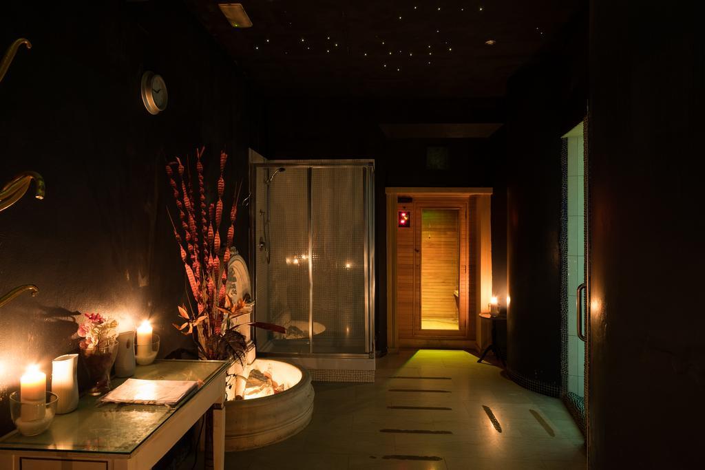 Double or Twin Room with Spa Access,193367914:JPEG
