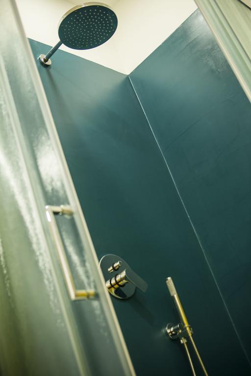 Camera Matrimoniale/Doppia con Letti Singoli con Bagno Privato