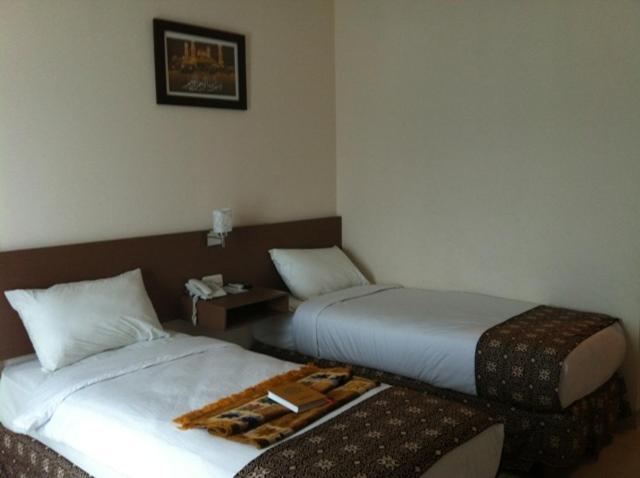 Double or Twin Room,20412183:JPEG