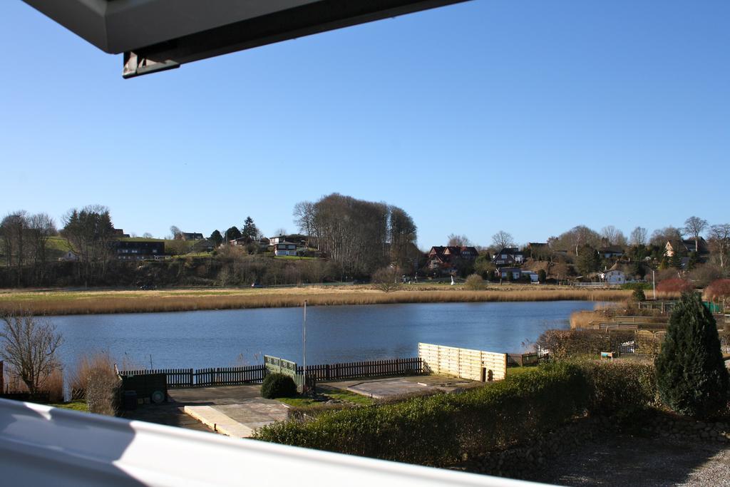 Familienzimmer mit seitlichem Meerblick