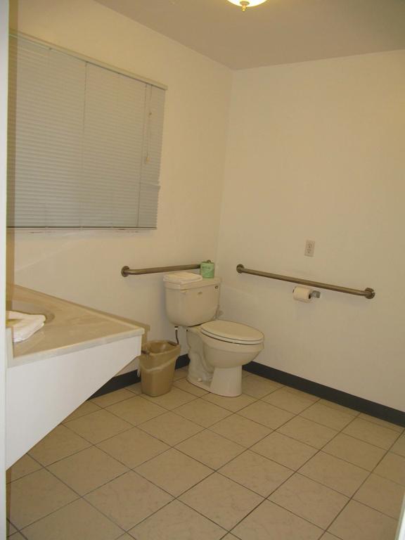 Queen Room - Non-Smoking,213464831:JPEG