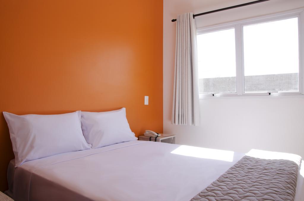 Quarto Duplo com Cama de Casal ou Duas Camas de Solteiro