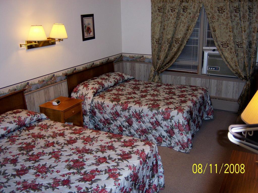 Standard Double Room,225258443:JPEG