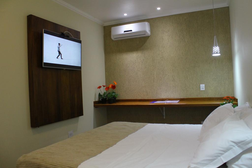Quarto Duplo com Vista do Jardim