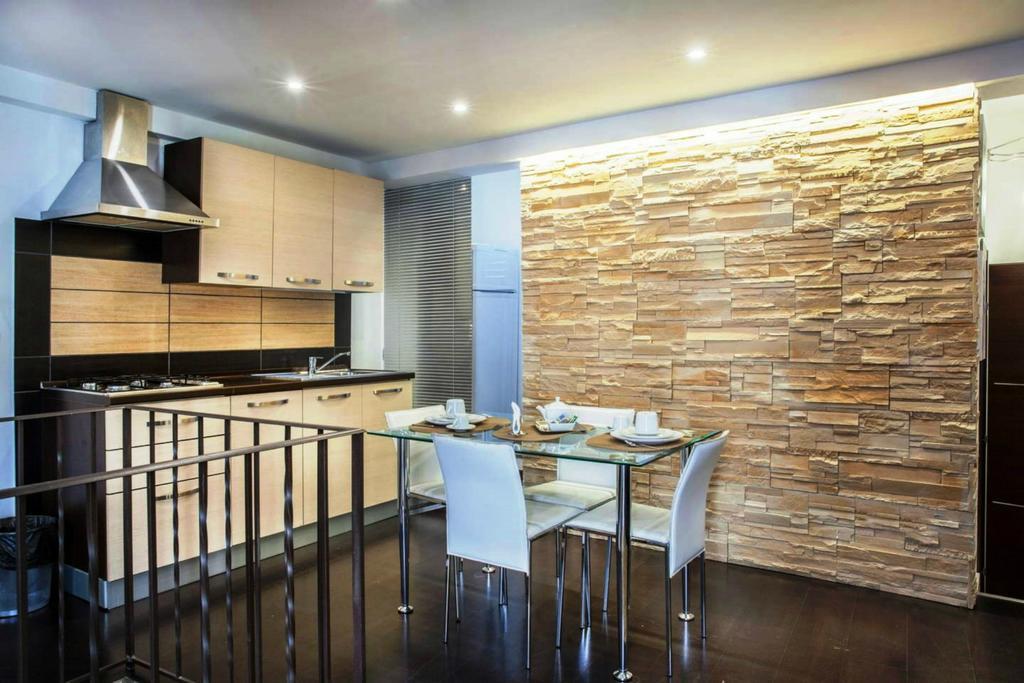 One-Bedroom Apartment,262962165:JPEG