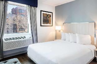 Quarto Gatsby com Cama Queen-size