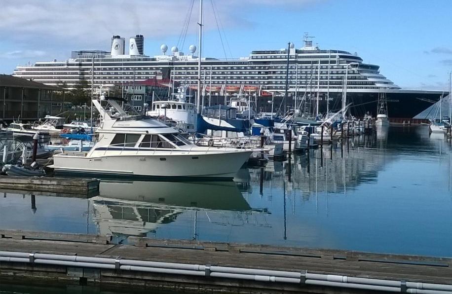 Two Queen with Marina View and Balcony (No Pets Allowed)