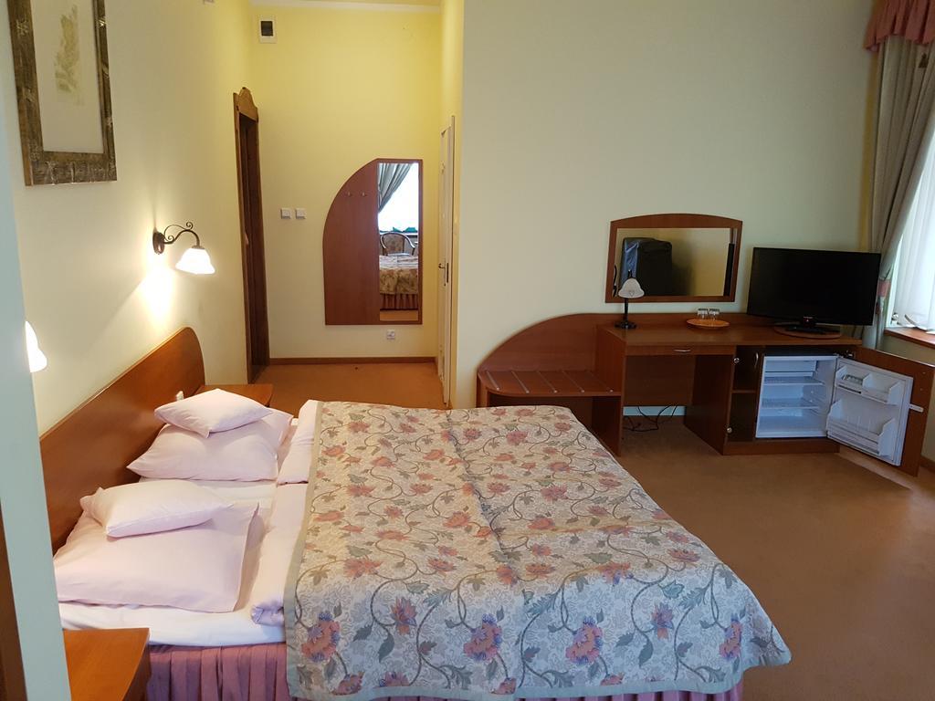 Doppelzimmer mit Balkon