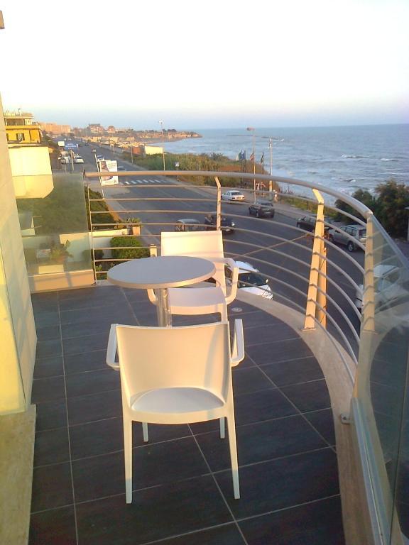 Camera Superior Matrimoniale/Doppia con Letti Singoli con Vista Mare