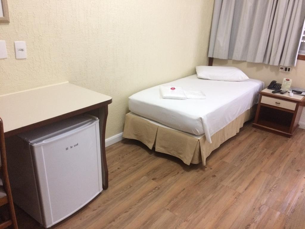 Quarto Individual Standard