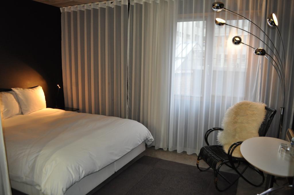 Standard Double Room,379885264:JPEG