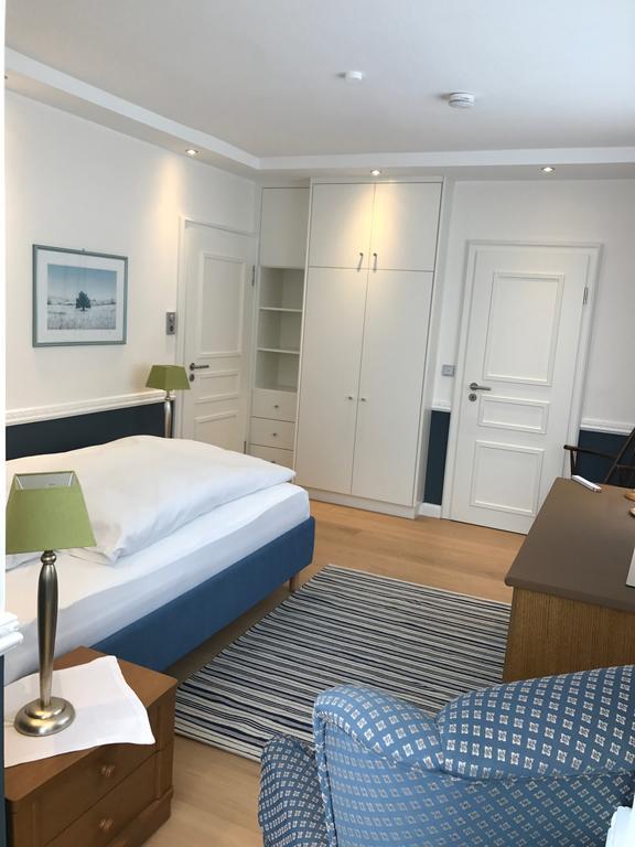 Superior Single Room,398329104:JPEG