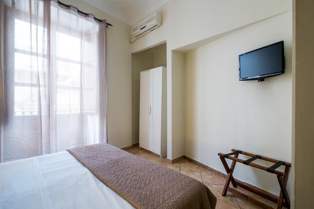 Triple Room,398351973:JPEG