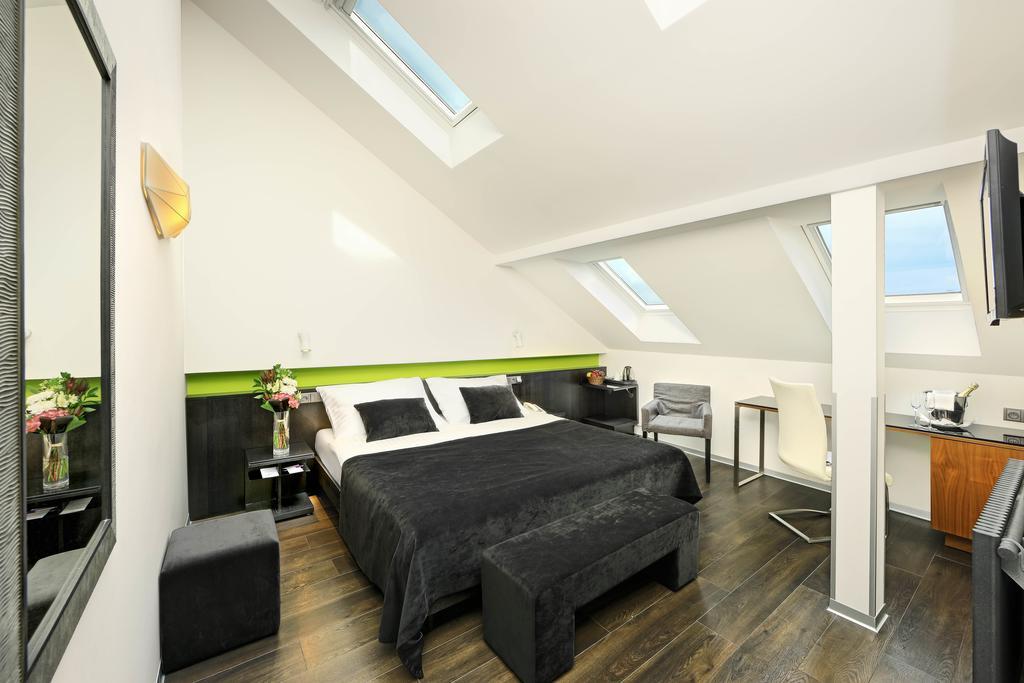 Deluxe Doppel-/Zweibettzimmer
