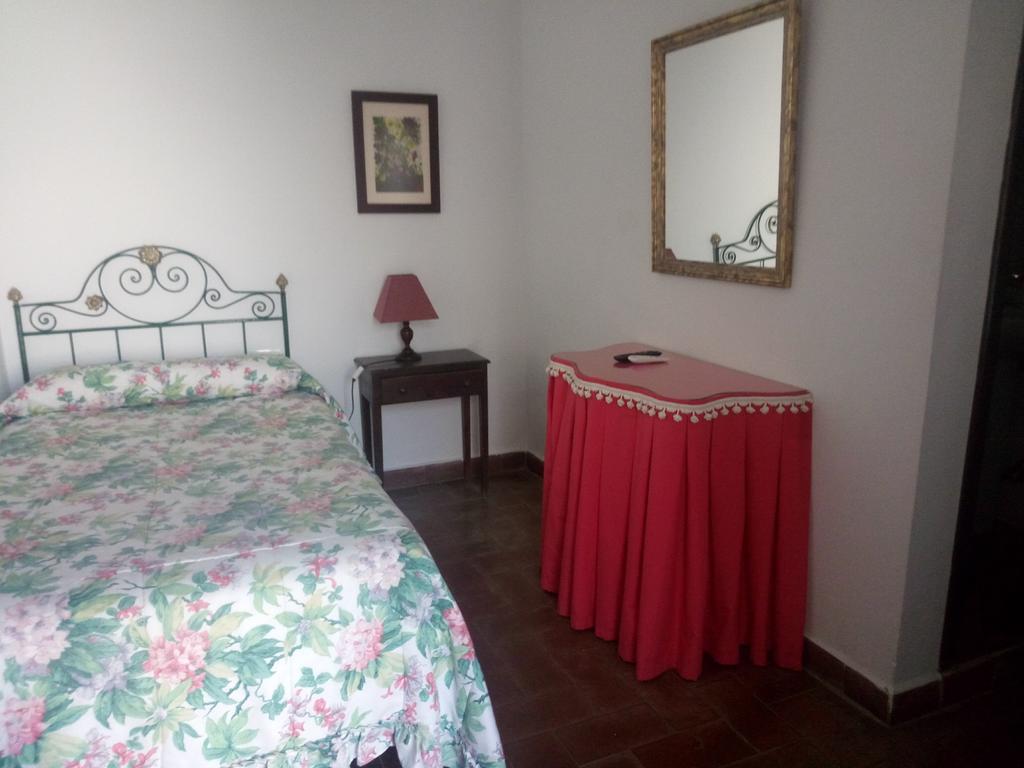 Single Room,404369358:JPEG