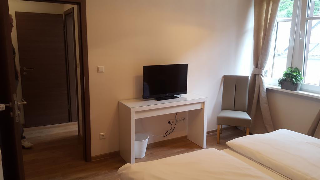Apartment mit Balkon