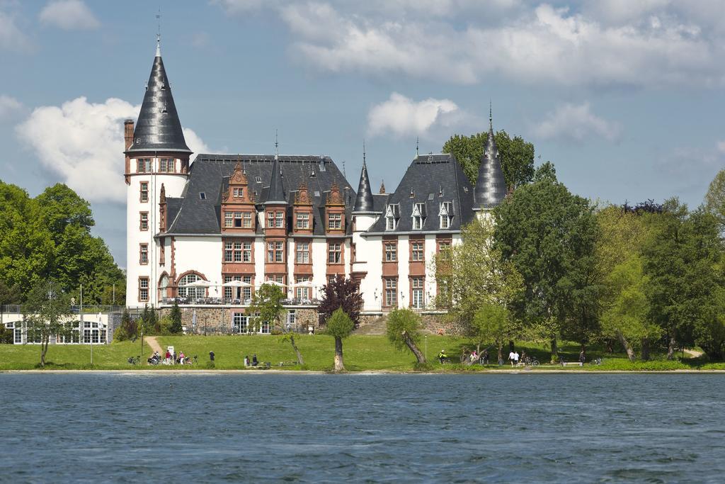 Zimmer Castle mit Seeblick