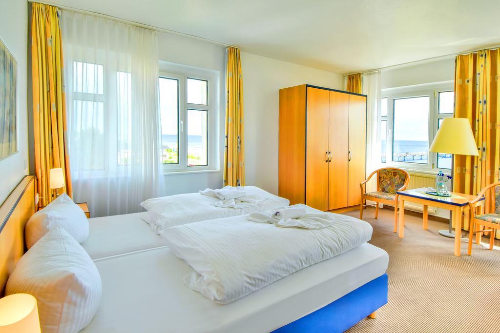 Double Room with Sea View,1387356602:JPEG