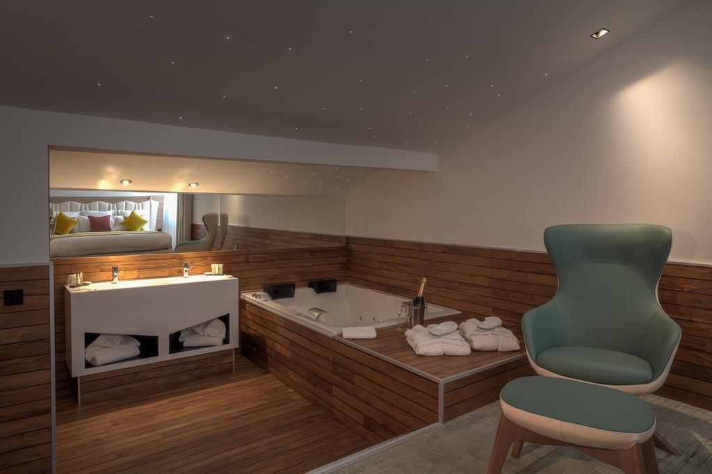 Suite Lit King-Size avec Baignoire