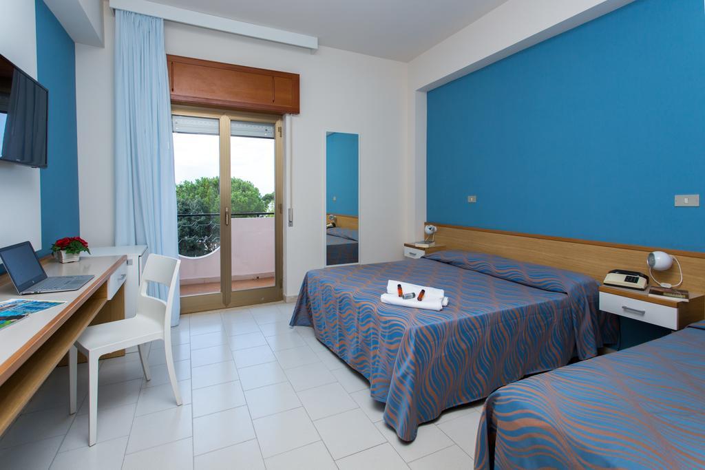 Standard Triple Room,463432242:JPEG