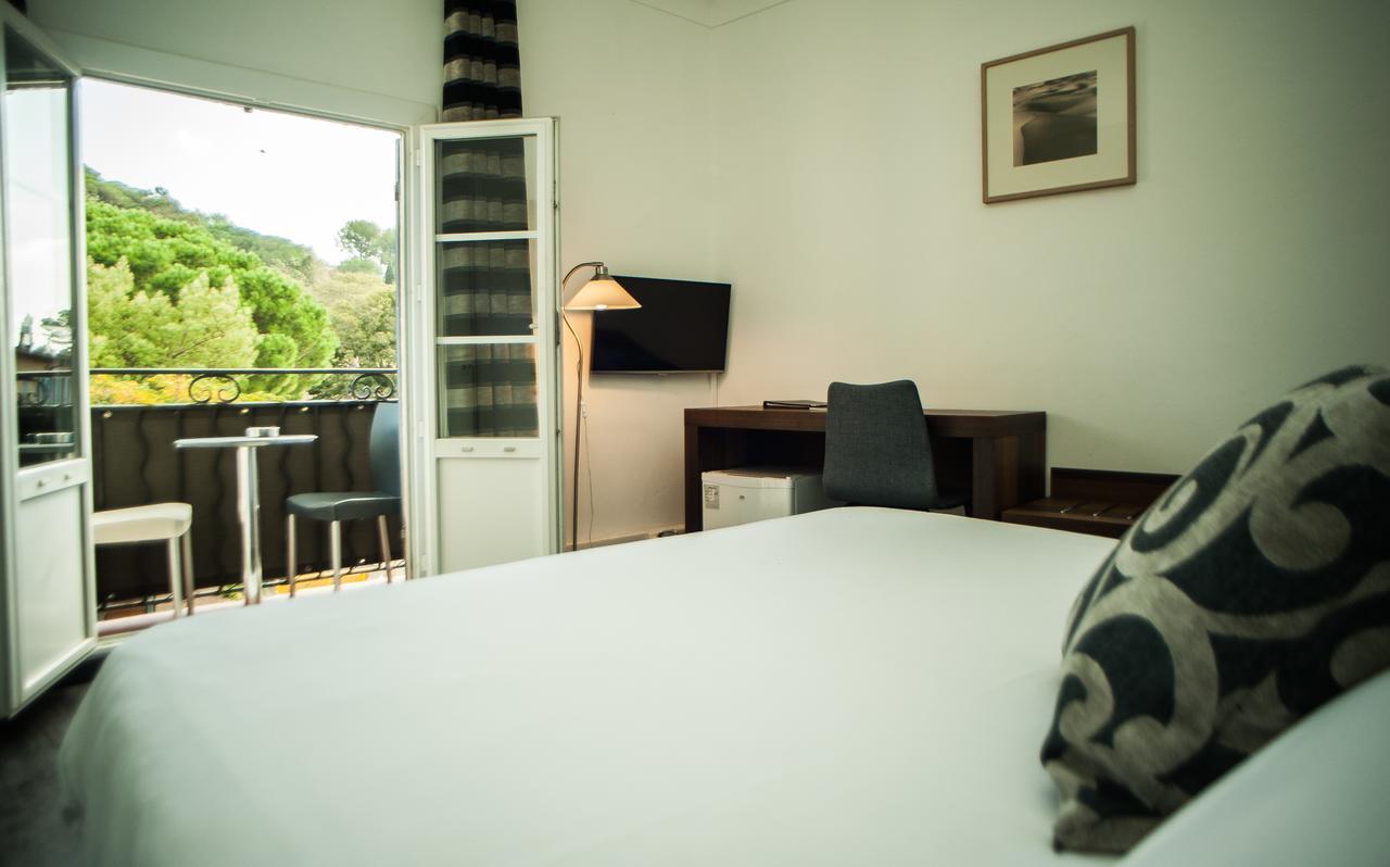 Standaard Tweepersoonskamer met 1 of 2 Bedden en Balkon