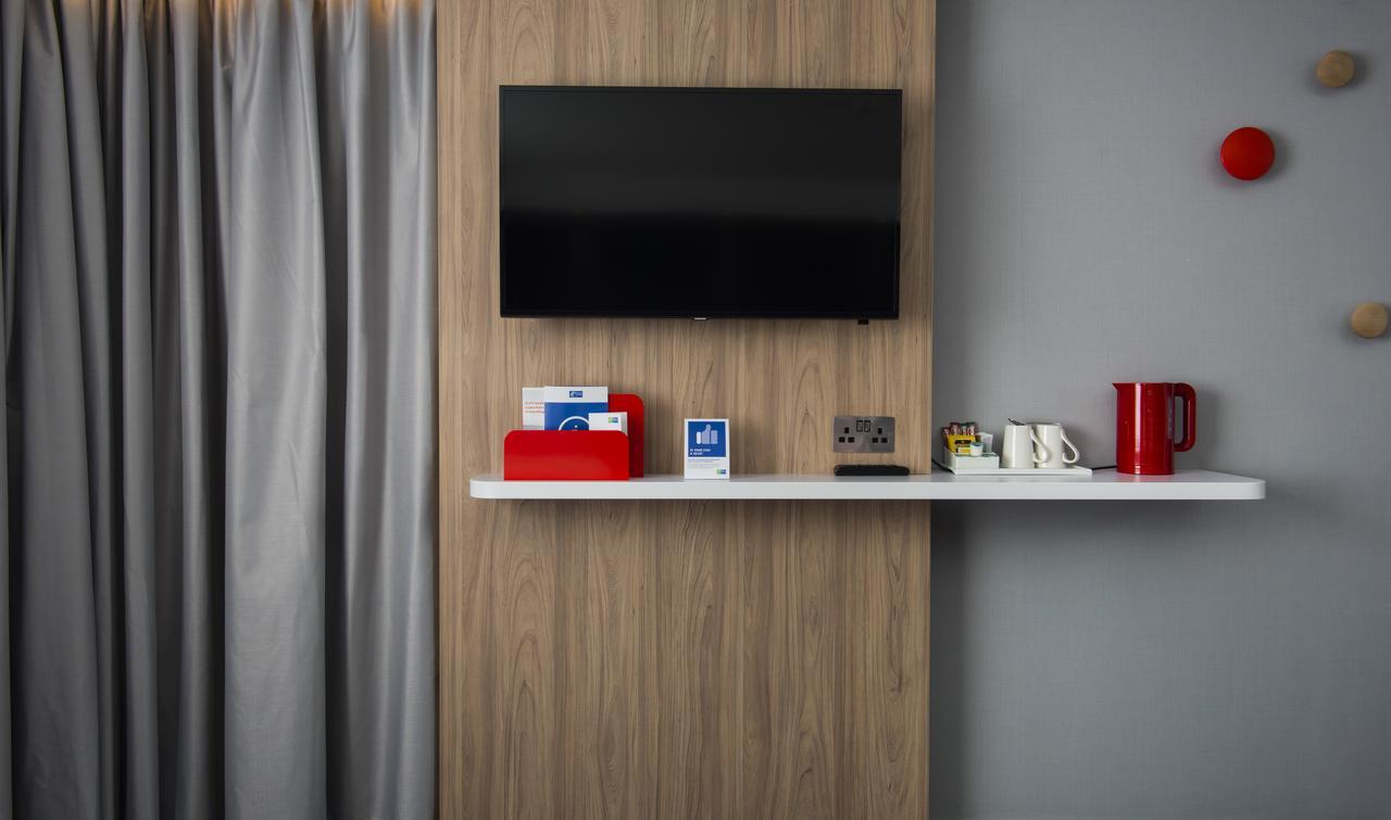 Standaard Tweepersoonskamer met 2 Aparte Bedden en Gratis Warm Ontbijt