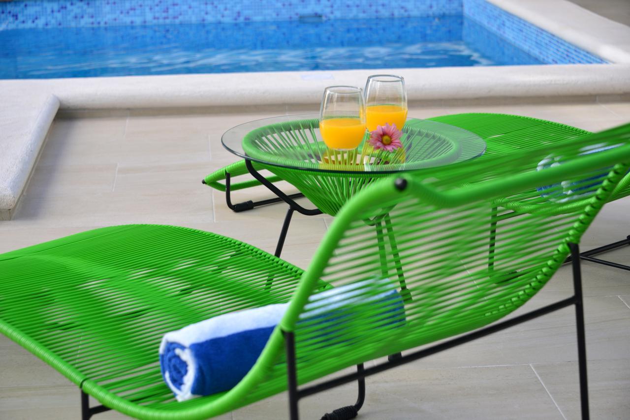 Grande Chambre de Luxe - Côté Piscine