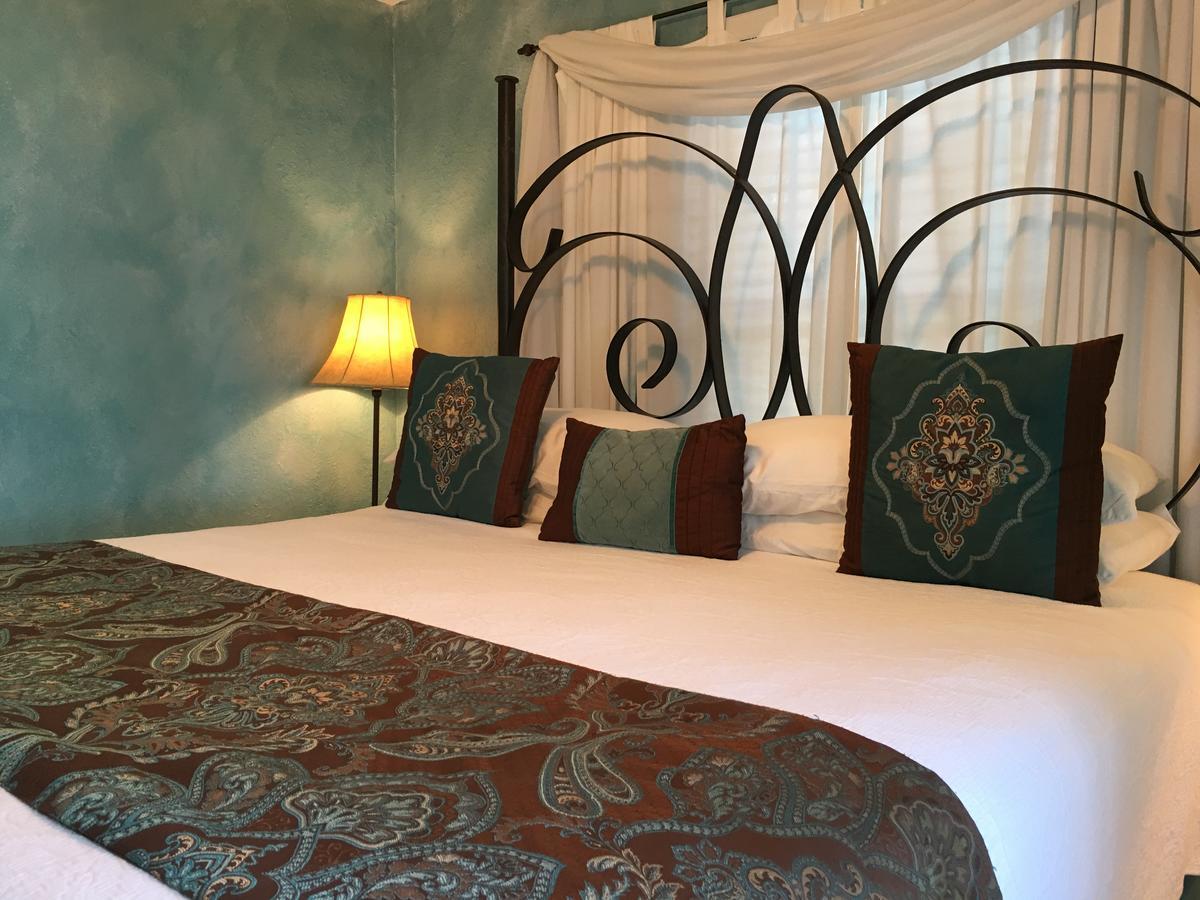 King Room with Lake View