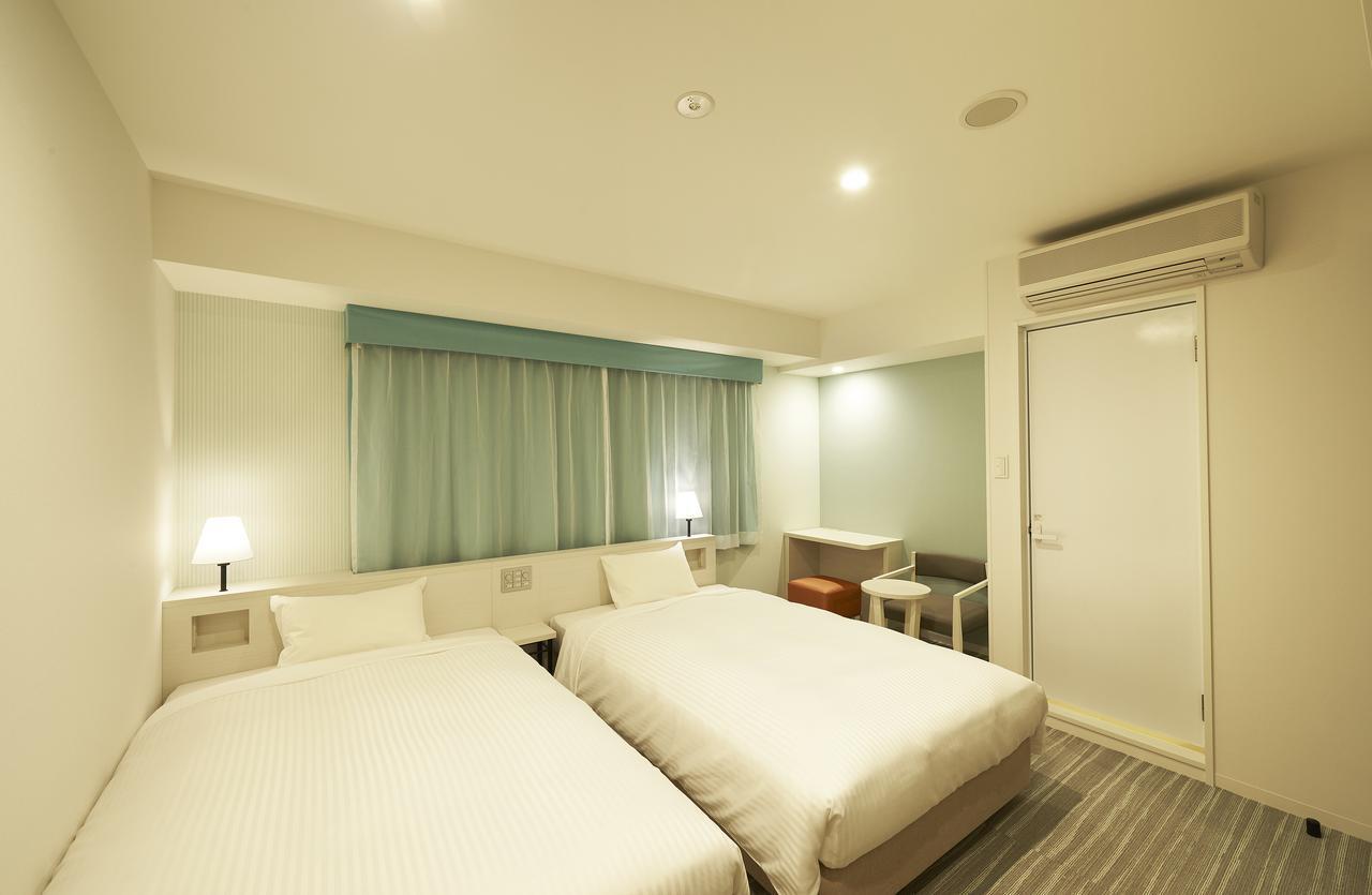 Twin Room - Non-Smoking